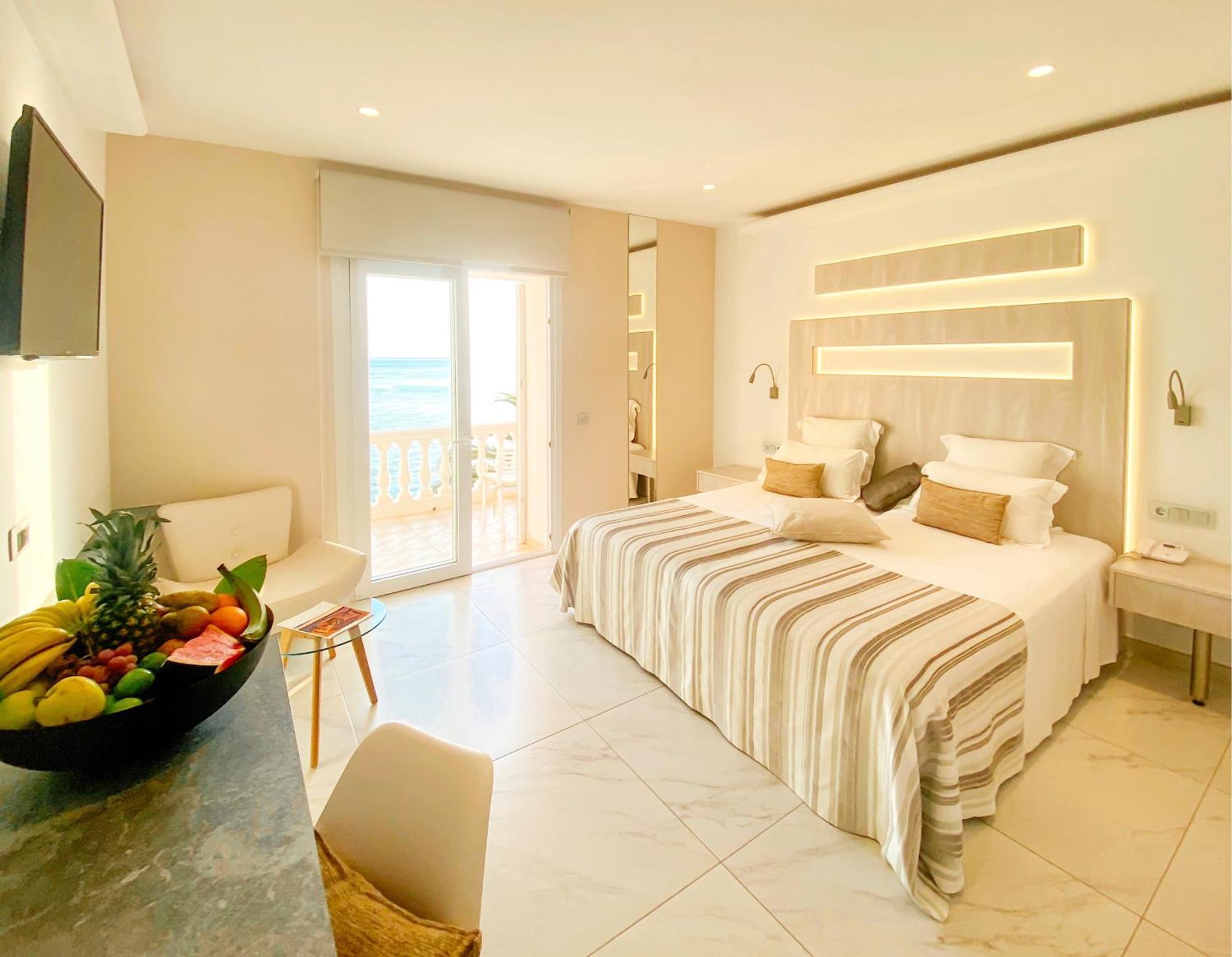 Hotel Vistabella Roses Pokoj fotografie
